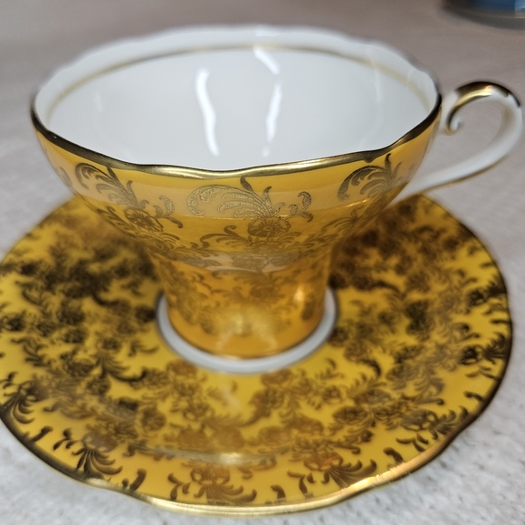 Aynsley England Bone China Cup and Saucer YELLOW GOLD White Gold RARE - Picture 3 of 16